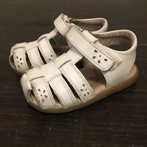 See Kai Run Toddler Girl Leather Sandals. Size- 6